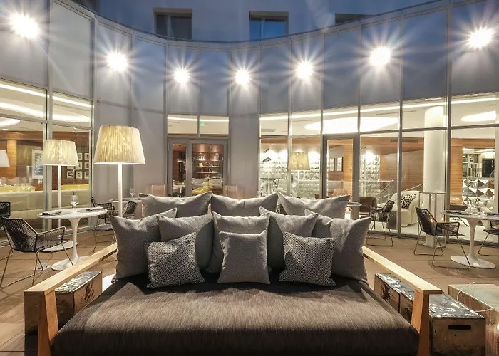 RENAISSANCE PARIS REPUBLIQUE HOTEL & SPA, PARIS